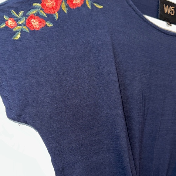 W5 | Navy Tee with Red Embroidery - Picture 7 of 11